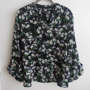 Banana Republic Blouse - Small - Black Floral - Ruffle Sleeve - (377)